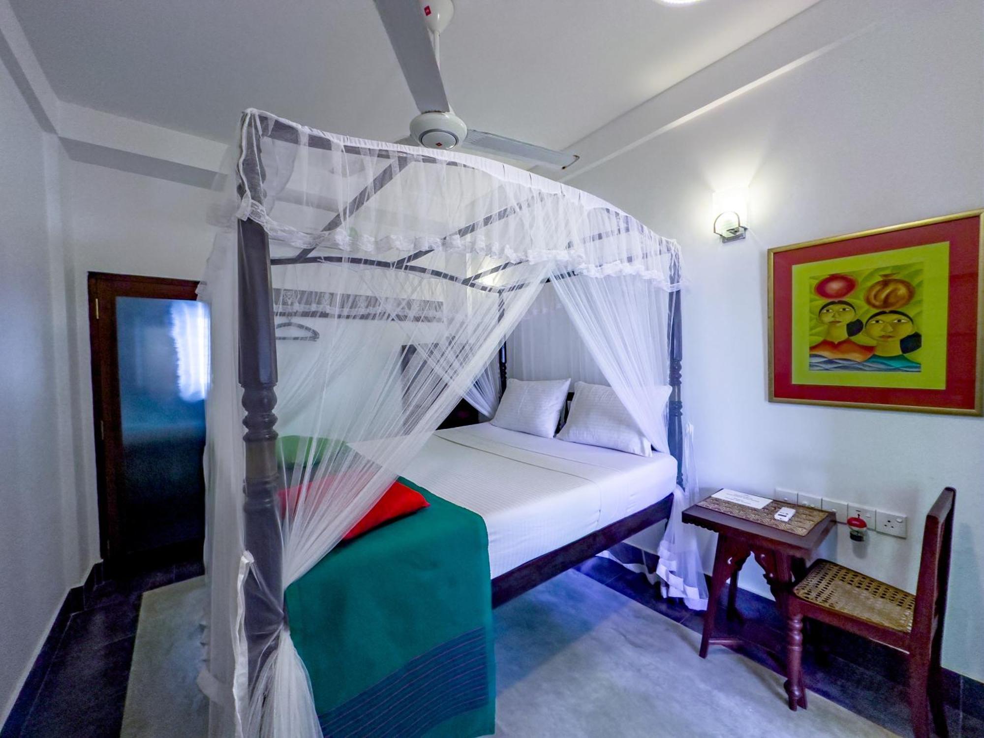 Wasantha Garden Hotel Restaurant & Ayurvedic Treatment Weligama Eksteriør bilde