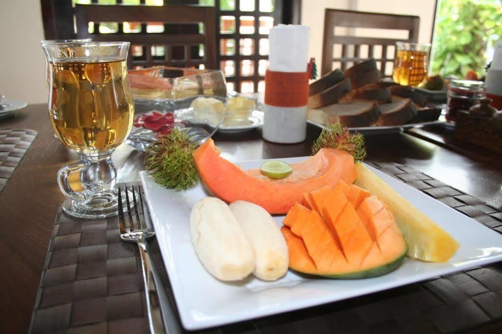 Wasantha Garden Hotel Restaurant & Ayurvedic Treatment Weligama Eksteriør bilde