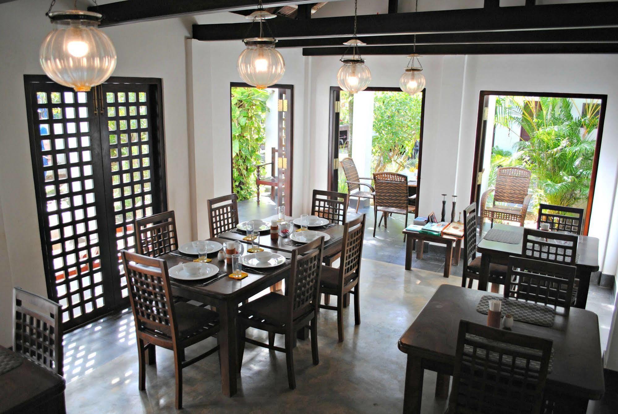 Wasantha Garden Hotel Restaurant & Ayurvedic Treatment Weligama Eksteriør bilde