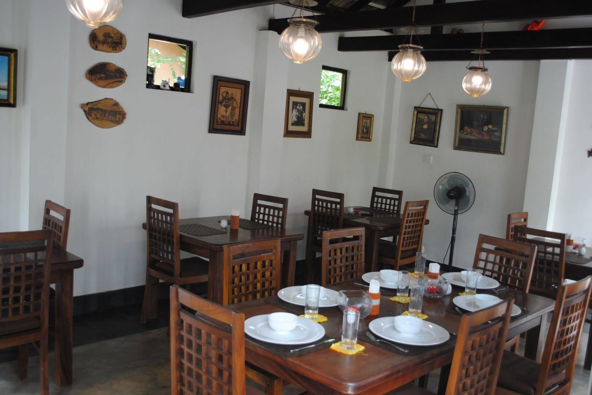 Wasantha Garden Hotel Restaurant & Ayurvedic Treatment Weligama Eksteriør bilde