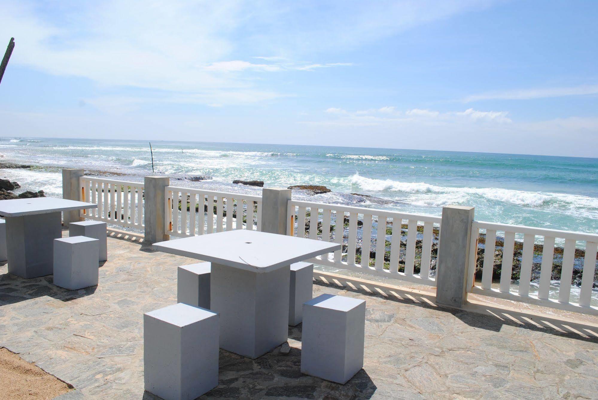 Wasantha Garden Hotel Restaurant & Ayurvedic Treatment Weligama Eksteriør bilde